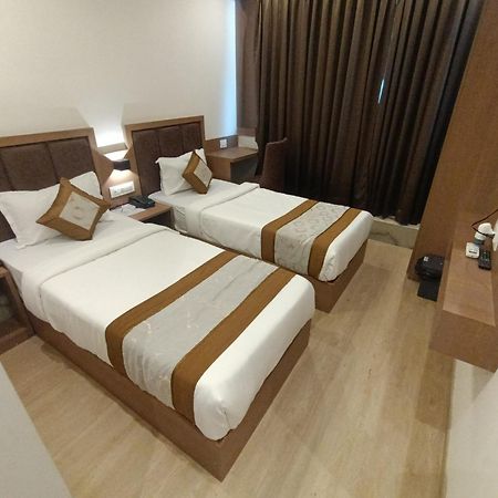Hotel Beverly Palace Santacruz - Near Bkc - Mumbai Airport T1 Eksteriør bilde
