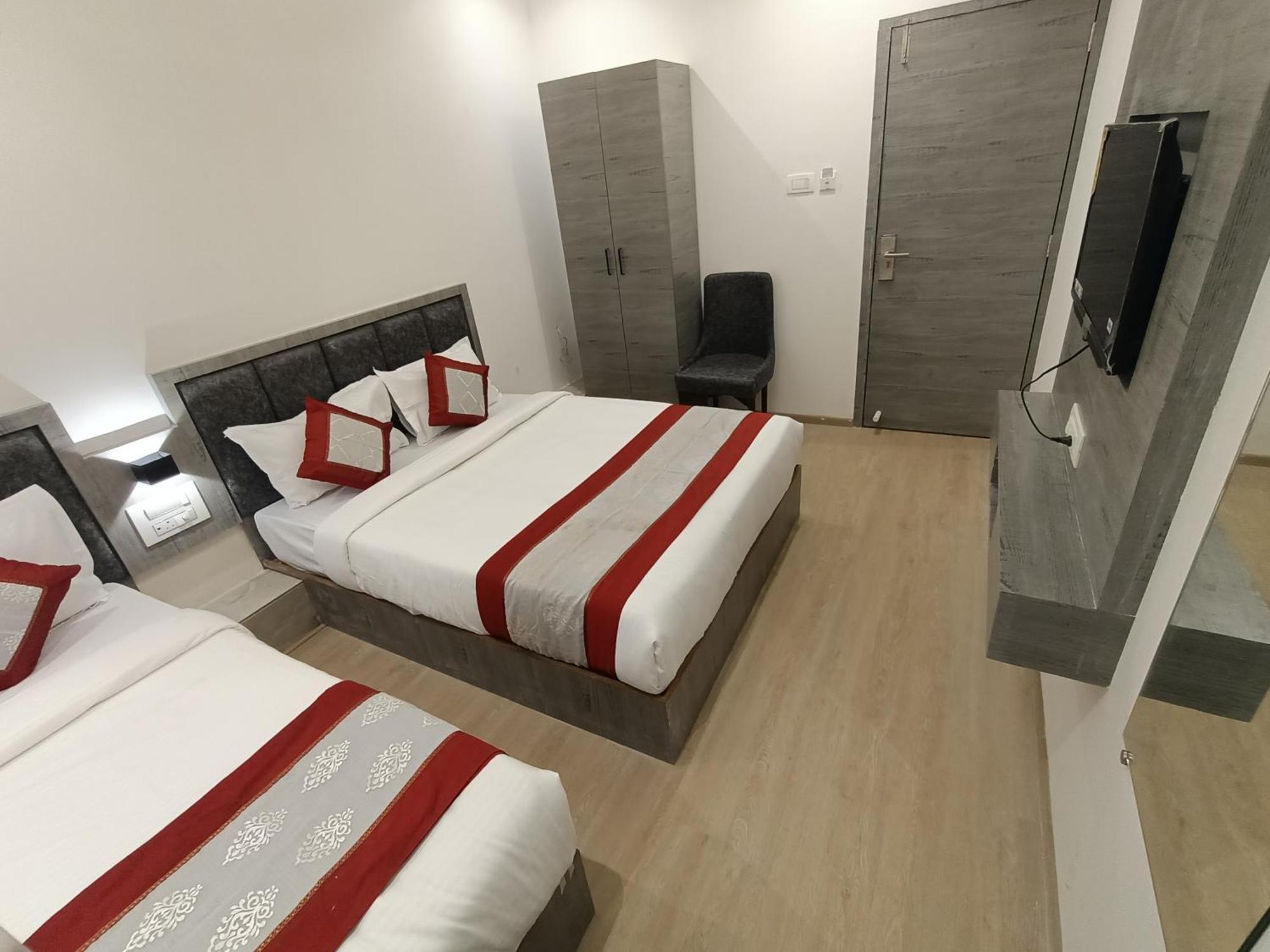 Hotel Beverly Palace Santacruz - Near Bkc - Mumbai Airport T1 Eksteriør bilde