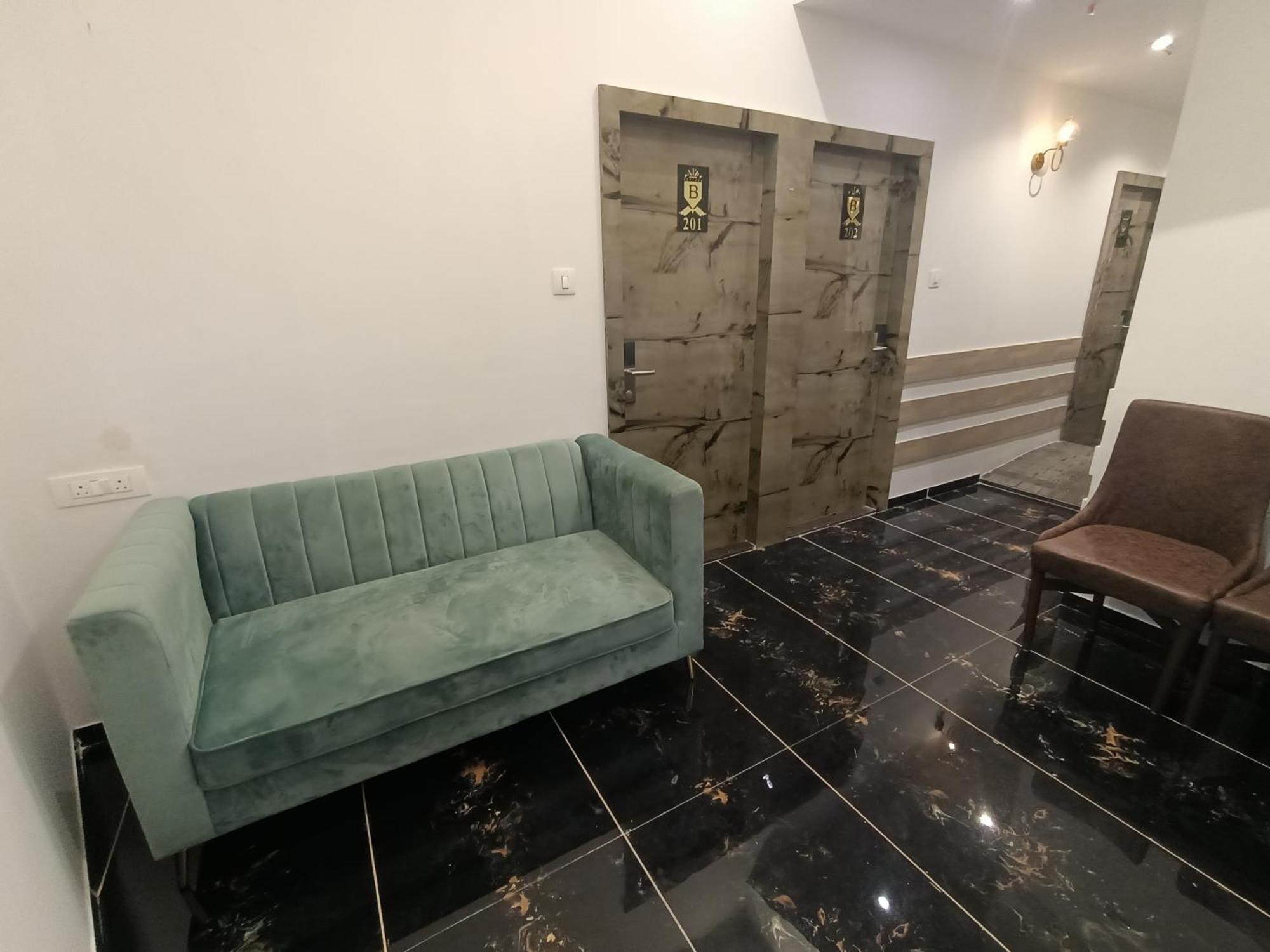 Hotel Beverly Palace Santacruz - Near Bkc - Mumbai Airport T1 Eksteriør bilde