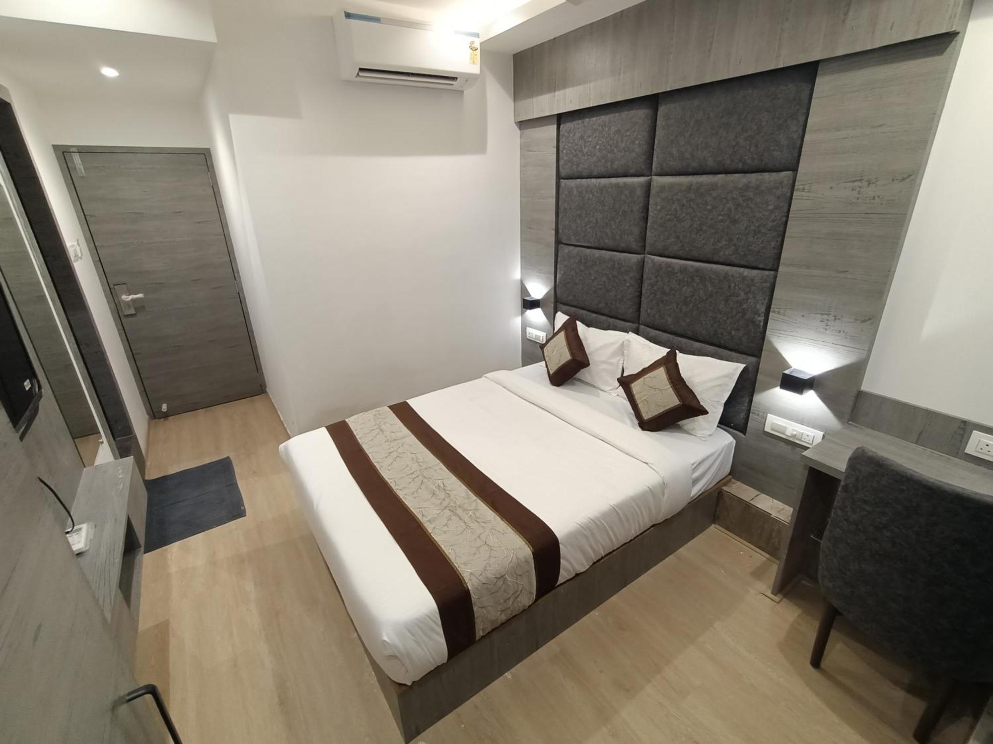 Hotel Beverly Palace Santacruz - Near Bkc - Mumbai Airport T1 Eksteriør bilde