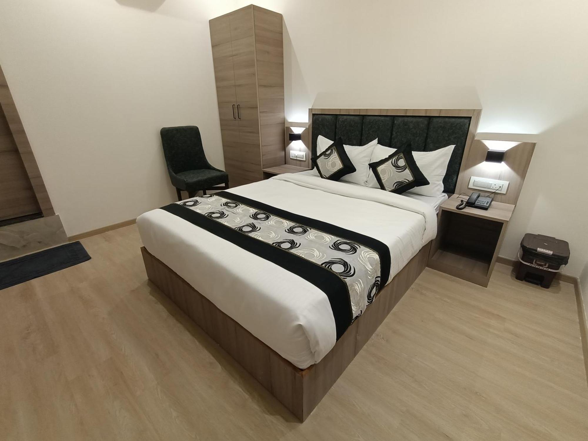 Hotel Beverly Palace Santacruz - Near Bkc - Mumbai Airport T1 Eksteriør bilde