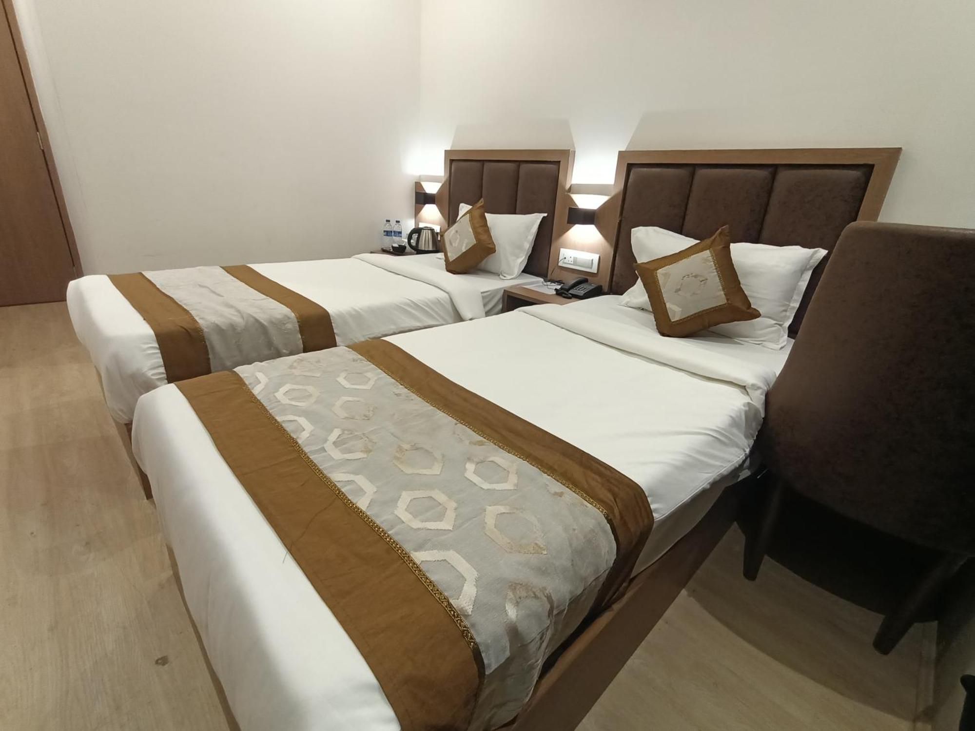 Hotel Beverly Palace Santacruz - Near Bkc - Mumbai Airport T1 Eksteriør bilde