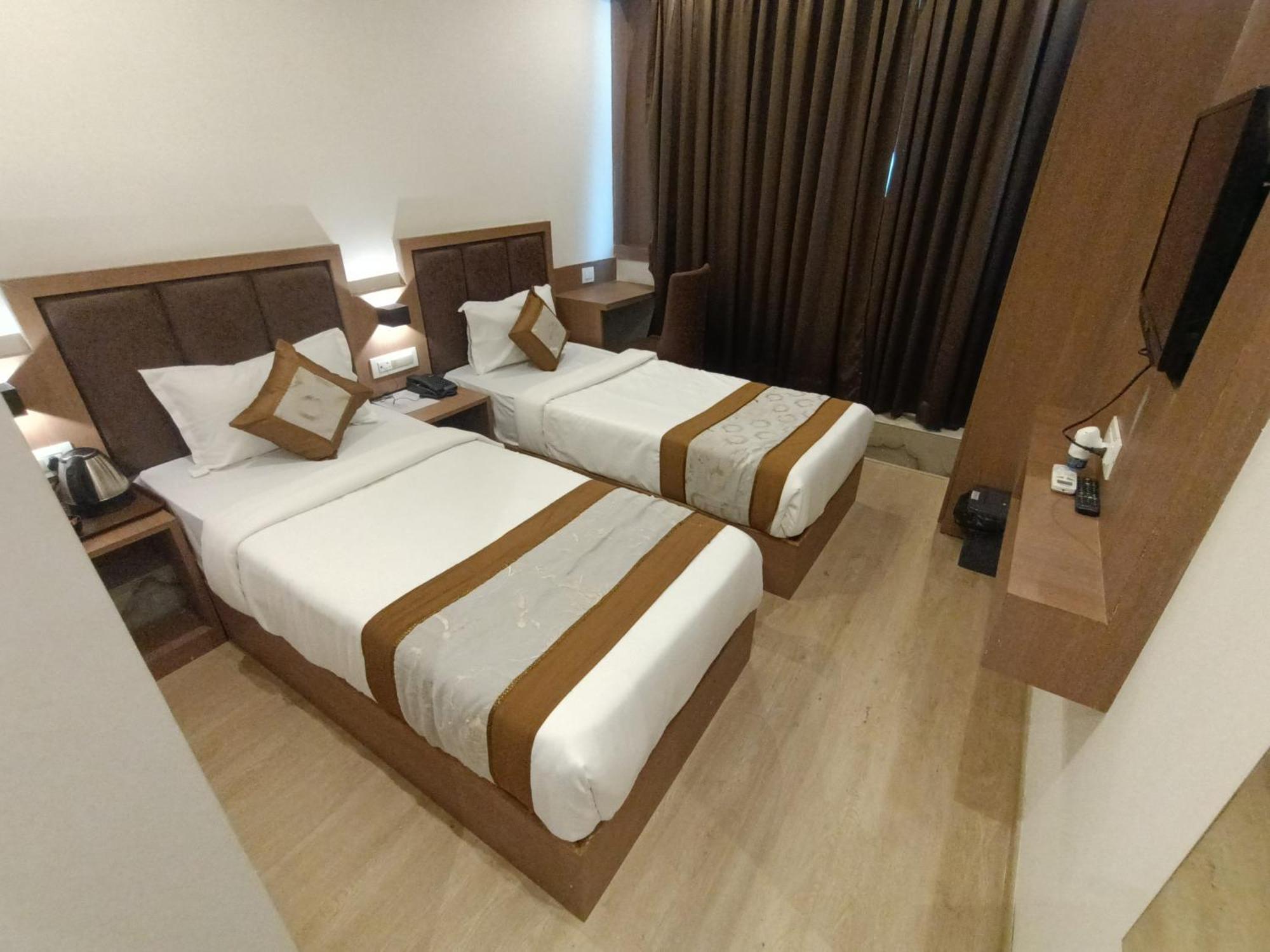 Hotel Beverly Palace Santacruz - Near Bkc - Mumbai Airport T1 Eksteriør bilde