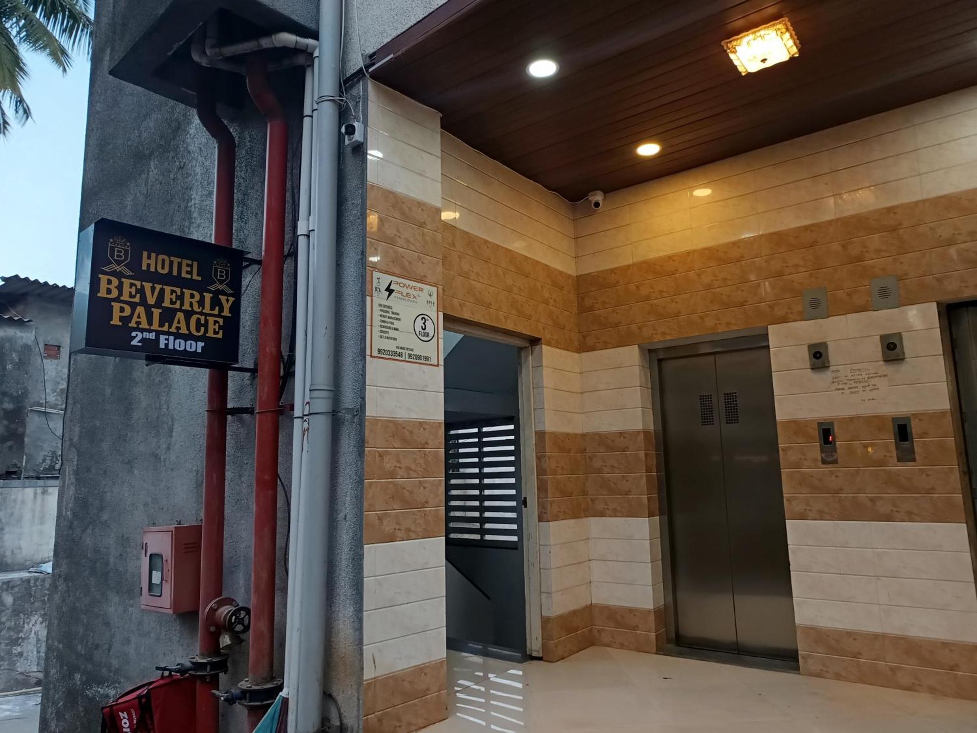 Hotel Beverly Palace Santacruz - Near Bkc - Mumbai Airport T1 Eksteriør bilde